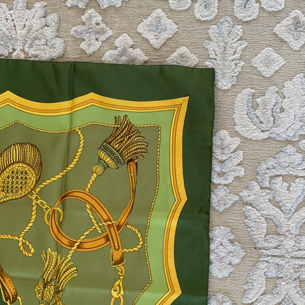 Scarf - Picture 4 of 7